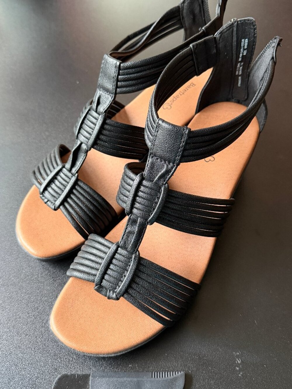 Baretraps Women's Keisha Wedge Sandal